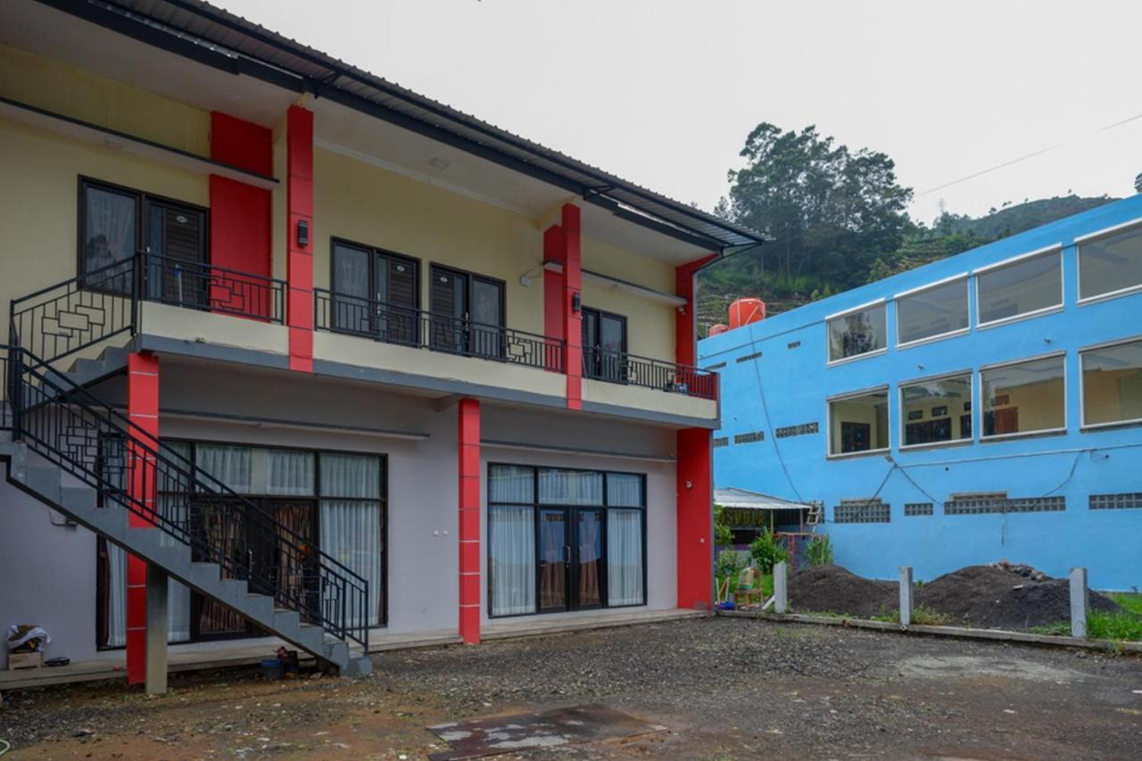 Reddoorz @ Gerbang Dieng Plateau Area Wonosobo Zewnętrze zdjęcie